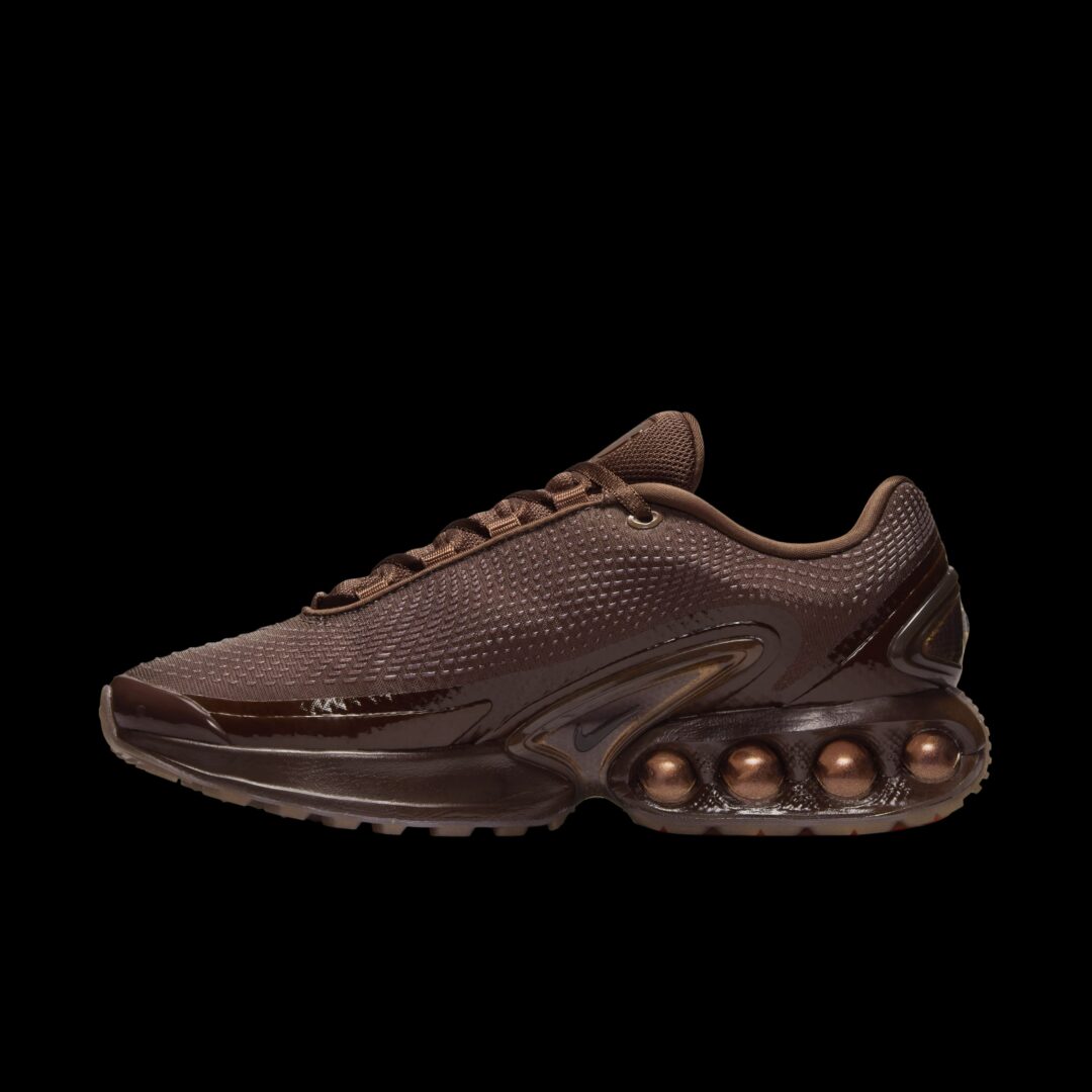 【2024年 12/20 発売】メイクアップアーティスト「イサマヤ・フレンチ」× NIKE AIR MAX DN “Beige/Chocolate Brown” (Isamaya Ffrench ナイキ エア エア マックス ディーエヌ “ベージュ/チョコレートブラウン”)