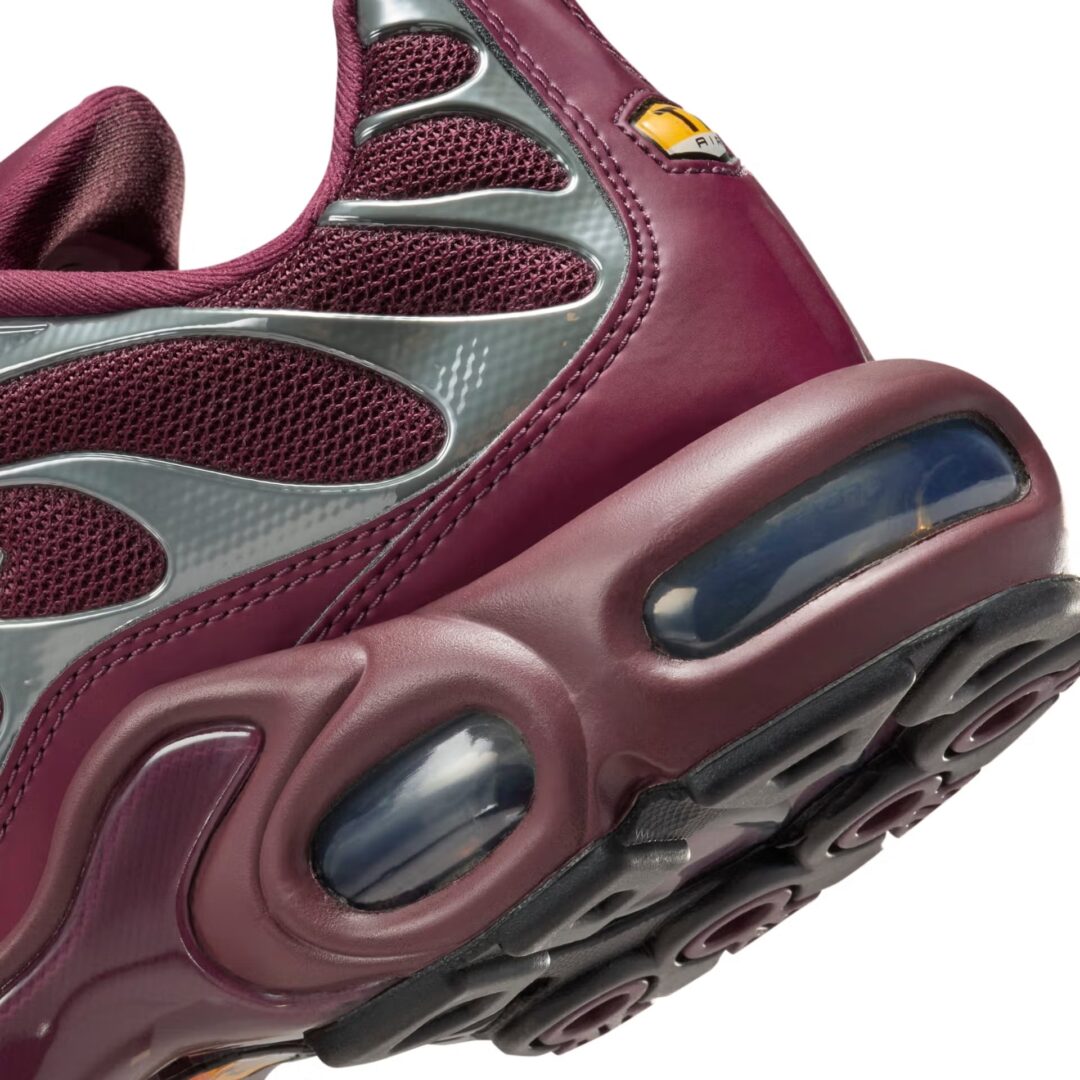 【2024年 発売】NIKE AIR MAX PLUS “Night Maroon/Metallic Silver” (ナイキ エア マックス プラス “ナイトマルーン/メタリックシルバー”) [HJ9743-600]