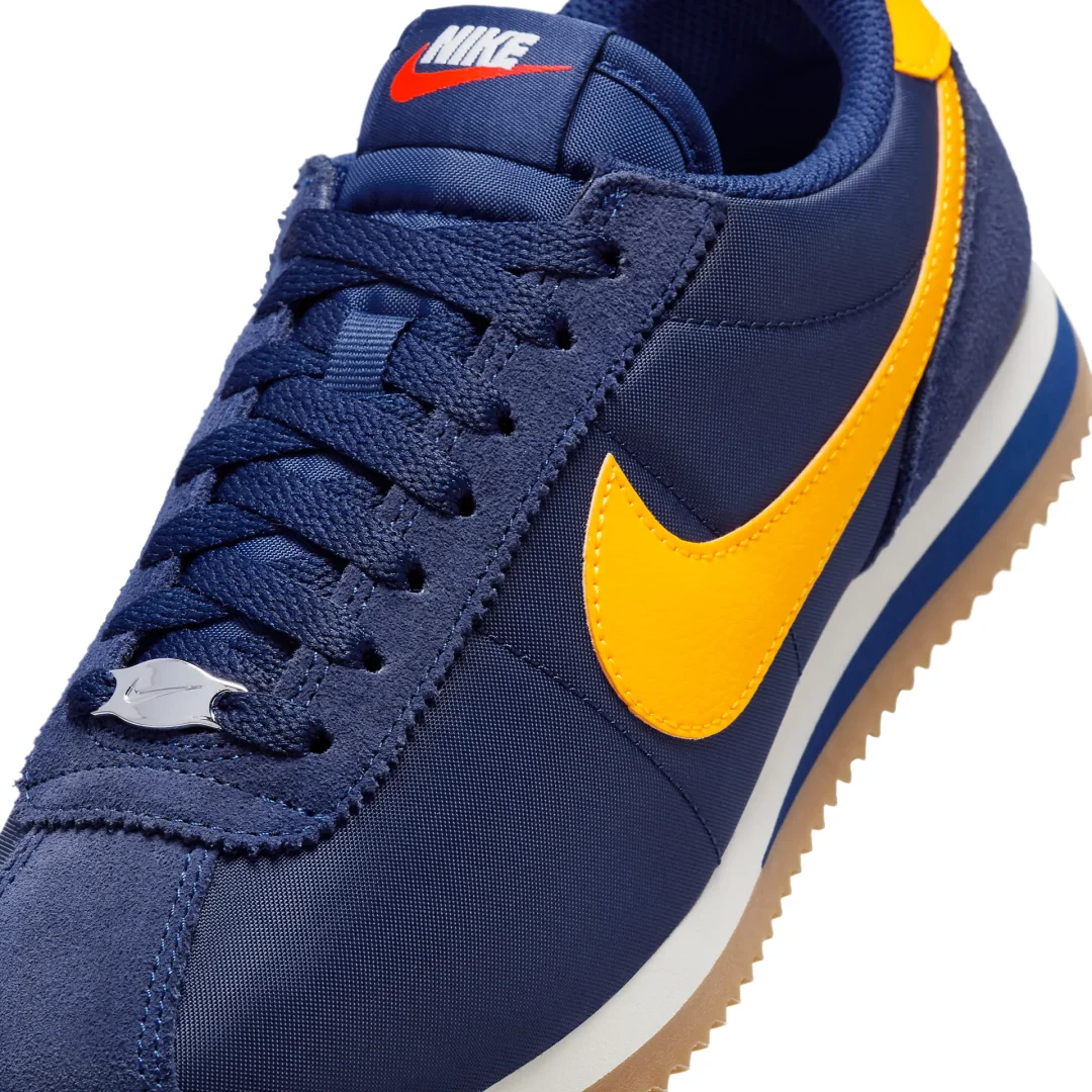 【2025年 春 発売予定】ナイキ コルテッツ “ミシガン/ネイビー/イエロー” (NIKE CORTEZ “Michigan/Navy/Yellow”) [DM4044-403]