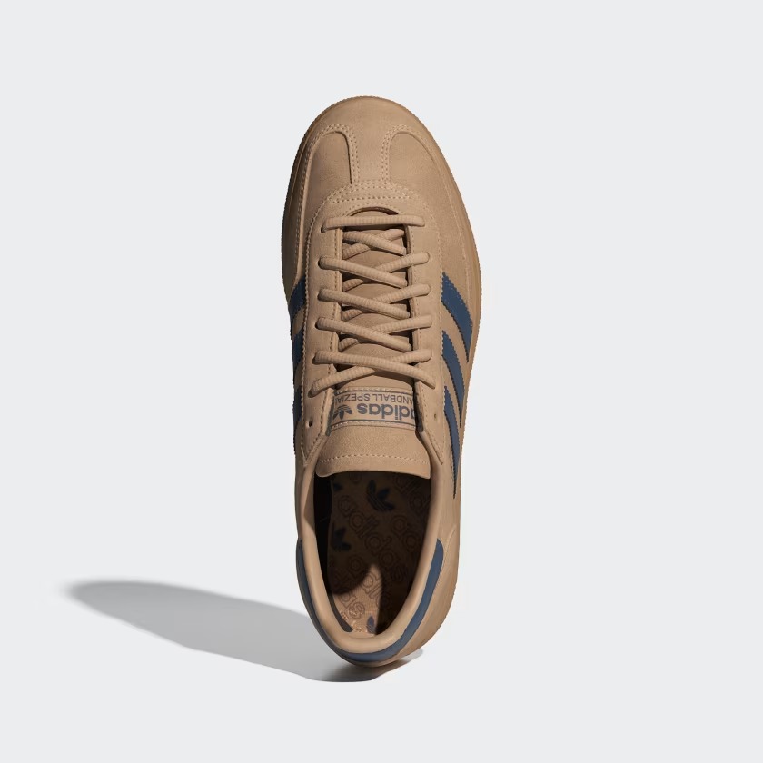 【2024年 12/6 発売】adidas Originals HANDBALL SPEZIAL “Warm Sandstone/Preloved Ink” (アディダス オリジナルス ハンドボール スペツィアル “ウォームサンドストーン/プリダブドインク”) [JH5435]