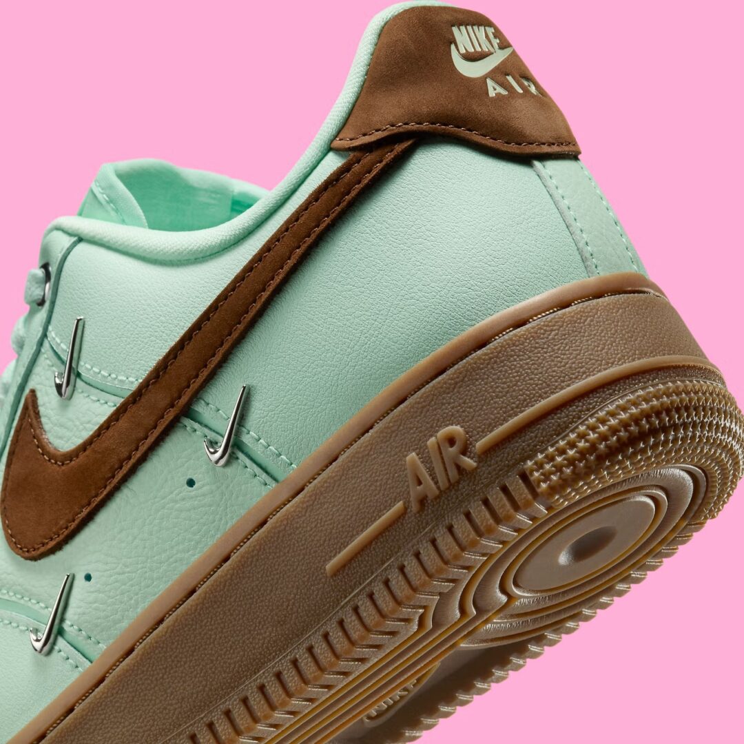 【2025年 春 発売予定】NIKE W AIR FORCE 1 LOW LX “Chocolate Mint” (ナイキ エア フォース 1 ロー “チョコ ミント”)