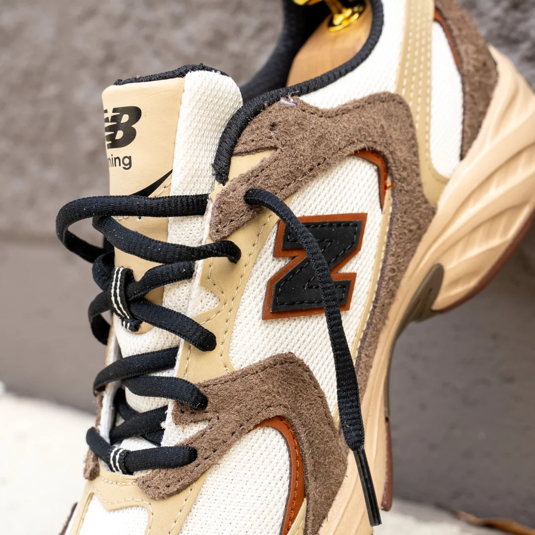 【2024年 発売】New Balance MR530 SNC “Dark Mushroom” (ニューバランス “ブラック”) [MR530SNC]