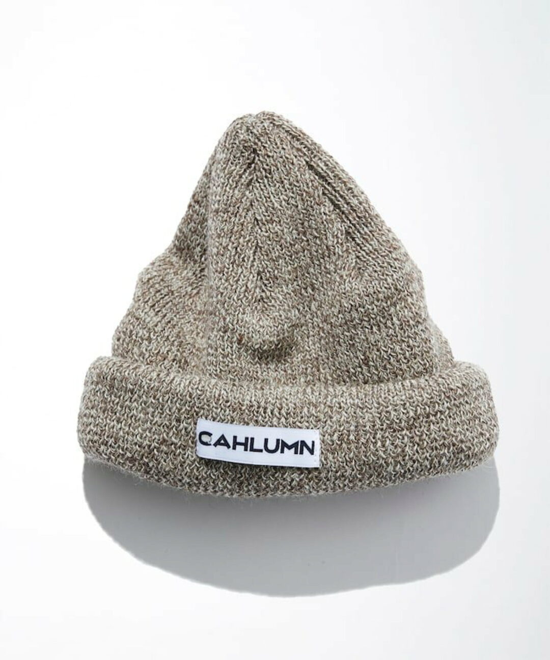 ブリティッシュ/アメリカンウールの糸をブレンドしたCAHLUMN “Wool Rib Beanie” (カウラム “ウール リブ ビーニー”)