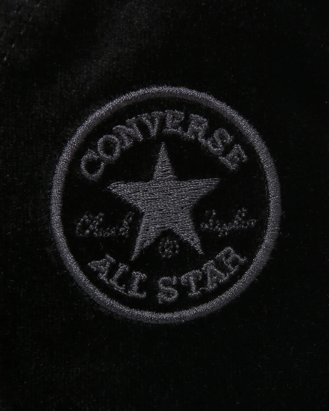 【2024年 11/22 発売】アッパーにベルベットを採用した CONVERSE ALL STAR US VELVET HI “Black Monochrome” (コンバース オールスター ベルベット) [31313321]