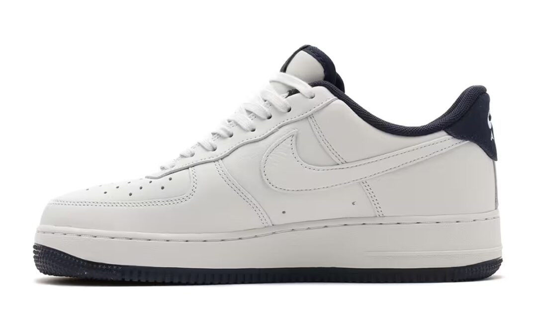 【2024年 12/14 発売】NIKE AIR FORCE 1 07 LOW “Photon Dust/Obsidian” (ナイキ エア フォース 1 ロー “フォトンダスト/オブシディアン”) [HM9483-001]