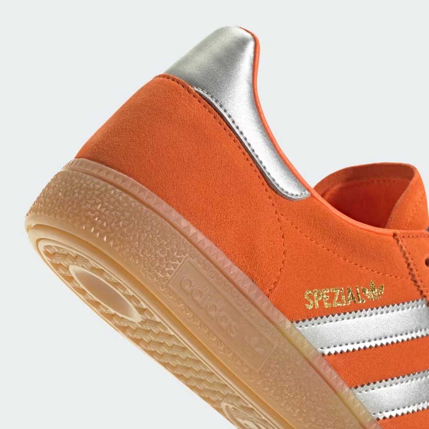 【2024年 12/4 発売】adidas Originals HANDBALL SPEZIAL “Alumina/Dark Brown/Gum” (アディダス オリジナルス ハンドボール スペツィアル “アルミナ/ダークブラウン/ガム”) [JH7557]