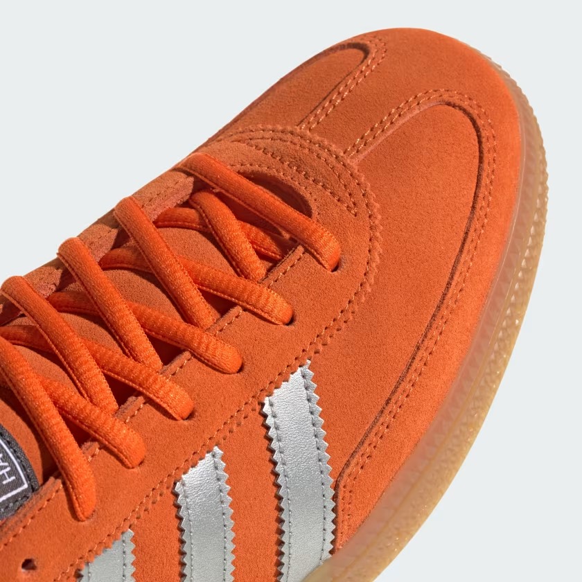 【2024年 12/4 発売】adidas Originals HANDBALL SPEZIAL “Alumina/Dark Brown/Gum” (アディダス オリジナルス ハンドボール スペツィアル “アルミナ/ダークブラウン/ガム”) [JH7557]