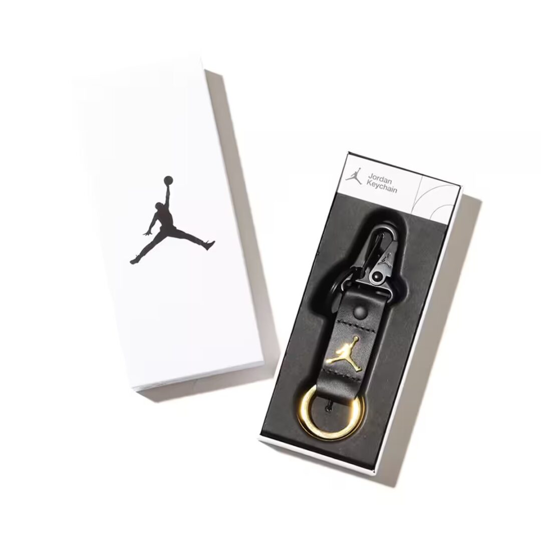 【2024年 12/14 発売】NIKE JORDAN JUMPMAN INGOT KEYCHAIN “Black” (ナイキ ジョーダン ジャンプマン インゴッド キーチェーン “ブラック”) [MA0822-023]