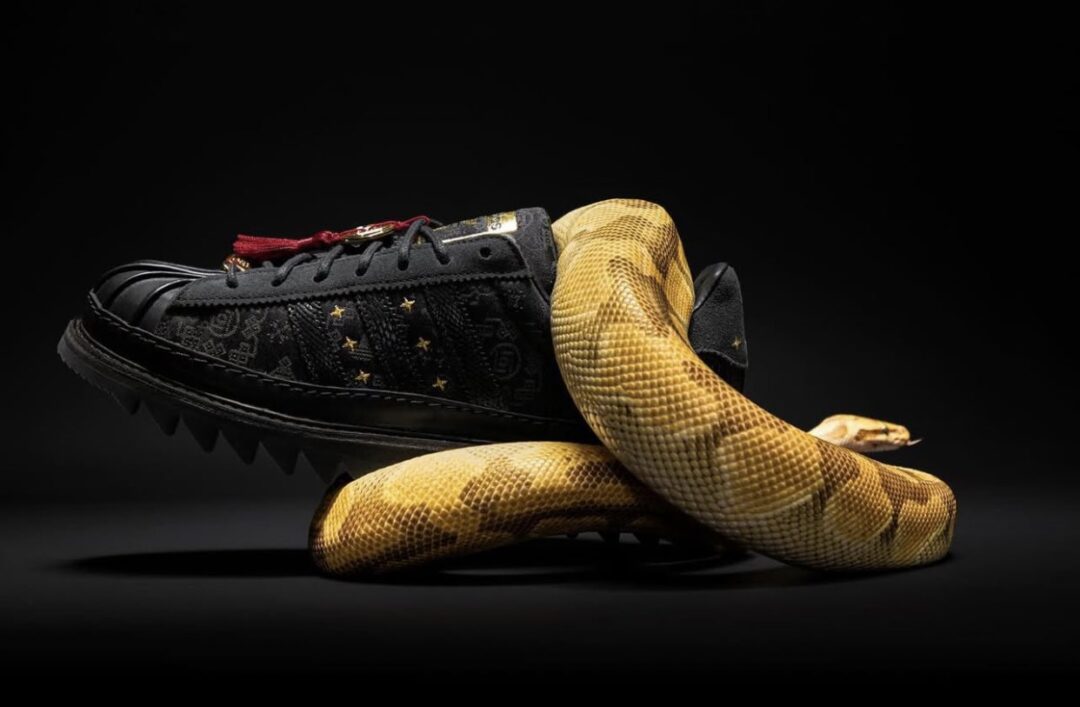 【2025年 1/16 発売予定】CLOT/Edison Chen × adidas Originals SUPERSTAR “Year Of The Snake” (クロット/エディソンチャン アディダス オリジナルス スーパースター “イヤー・オブ・ザ・スネーク″) [JR5114]