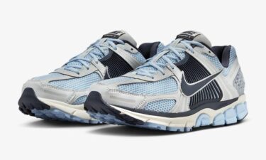 【2024年 12/23 発売】NIKE ZOOM VOMERO 5 “Psychic Blue/Photn Dust” (ナイキ ズーム ボメロ 5 “サイキックブルー/フォトンダスト”) [FB9149-402]