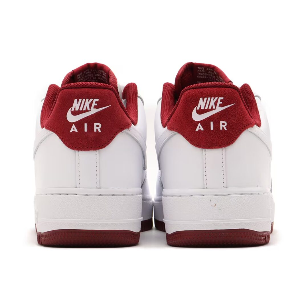 【2024年 12/14 発売】NIKE AIR FORCE 1 07 LOW “White/Team Red” (ナイキ エア フォース 1 ロー “ホワイト/チームレッド”) [HM9483-100]