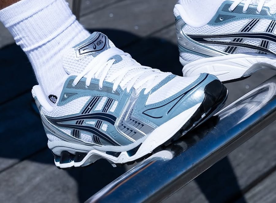 【2024年 発売】ASICS GEL-KAYANO 14 “White/Fjord Grey” (アシックス ゲルカヤノ) [1203A537.106]