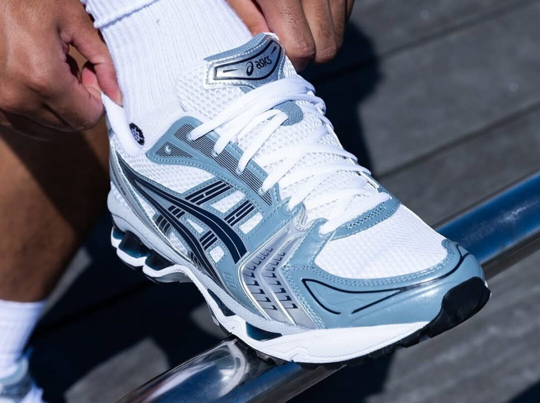 【2024年 発売】ASICS GEL-KAYANO 14 “White/Fjord Grey” (アシックス ゲルカヤノ) [1203A537.106]