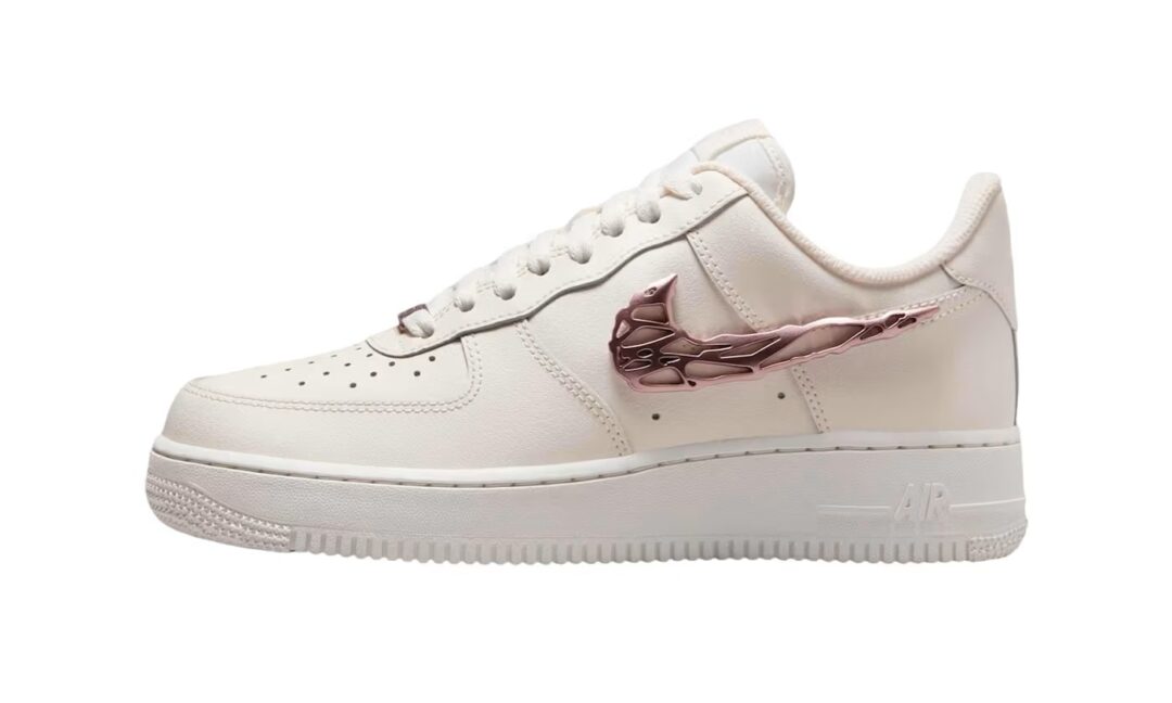 【2024年 発売】NIKE AIR FORCE 1 LOW “Liquid Metal Swoosh/Rose Gold” (ナイキ エア フォース 1 ロー “リキッドメタルスウッシュ/ローズゴールド”) [IF1686-161]