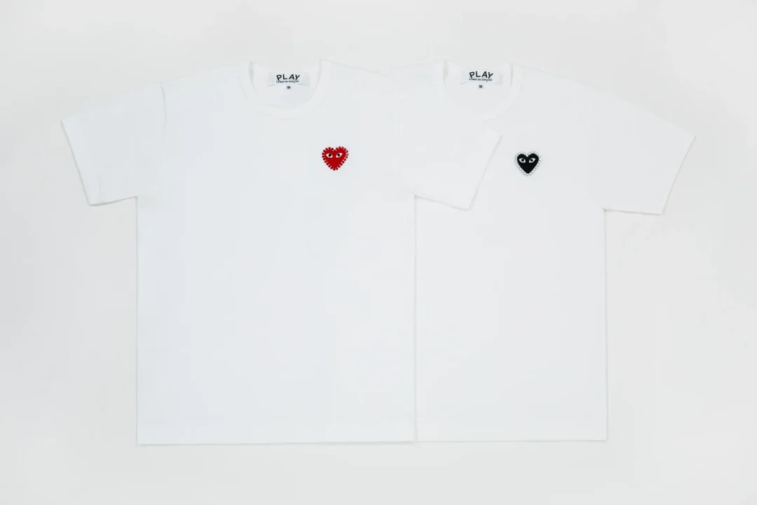 PLAY COMME des GARCONS ラインストーン & スタッズ ロゴアイテムが2024年 12/6 & 2025年 1/10 発売 (プレイ・コム デ ギャルソン)