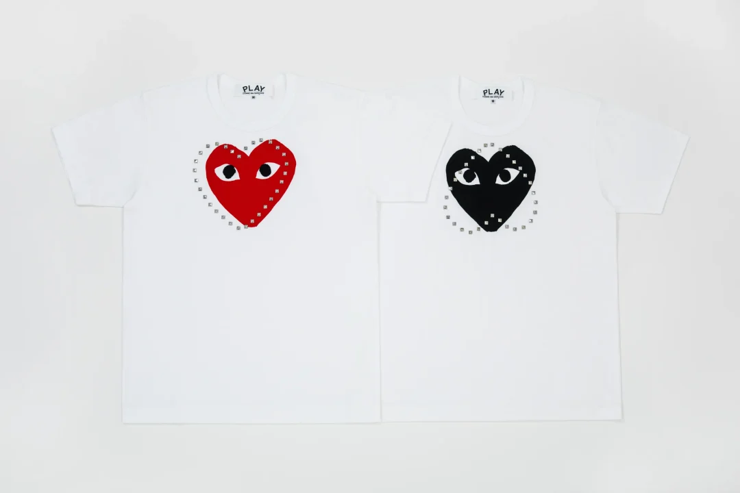 PLAY COMME des GARCONS ラインストーン & スタッズ ロゴアイテムが2024年 12/6 & 2025年 1/10 発売 (プレイ・コム デ ギャルソン)