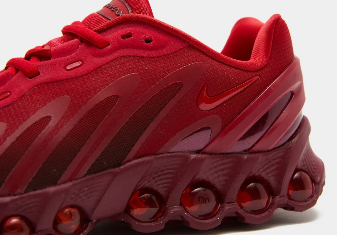 【2025年 3月 発売予定】NIKE W AIR MAX DN8 “University Red/Black” (ナイキ エア マックス ディーエヌエイト “ユニバーシティレッド/ブラック”) [HF5509-600]