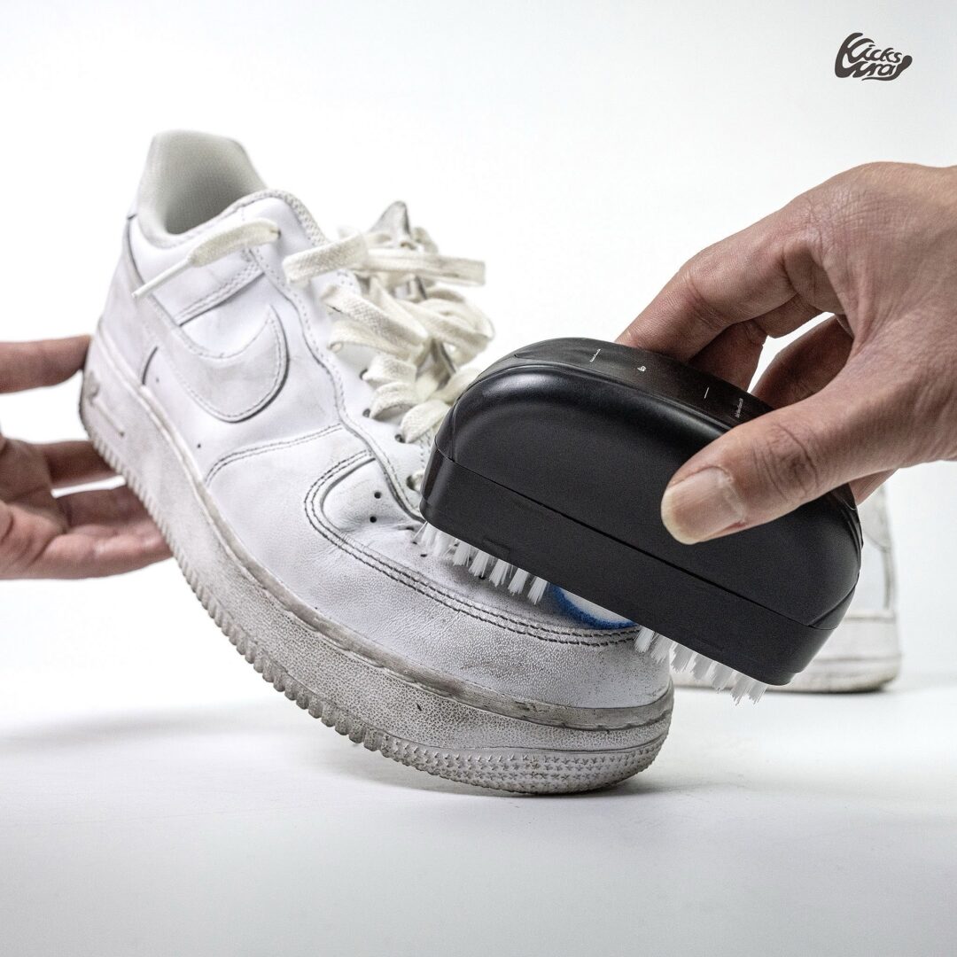 KicksWrapから水も準備の手間も不要なシュークリーニング「Easy Shoe Cleaner 2.0」が2024年 12/31 19:00~先行予約 (キックスラップ)