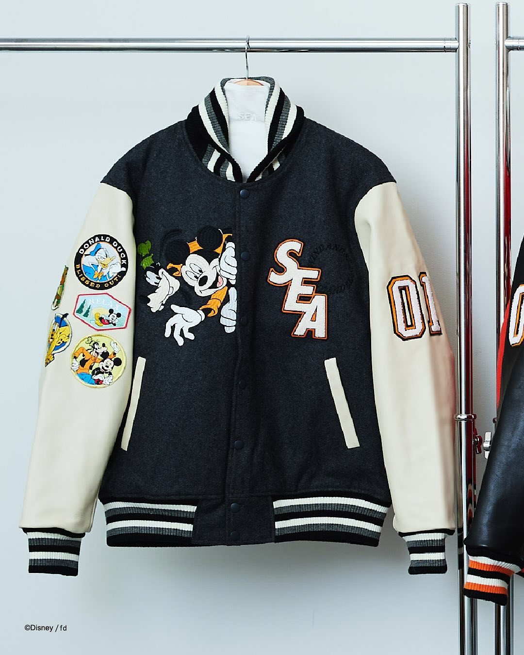 【32着限定】WIND AND SEA × Disney “NUMBERING STUDIUM JACKET” が2025年 1/1 抽選販売 (ウィンダンシー ディズニー ナンバリング スタジアム ジャケット)