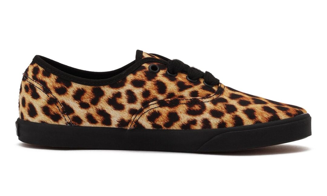 【2025年 1/28 発売】VANS AUTHENTIC LOWPRO “Leopard” (バンズ オーセンティック ロープロ “レオパード”)