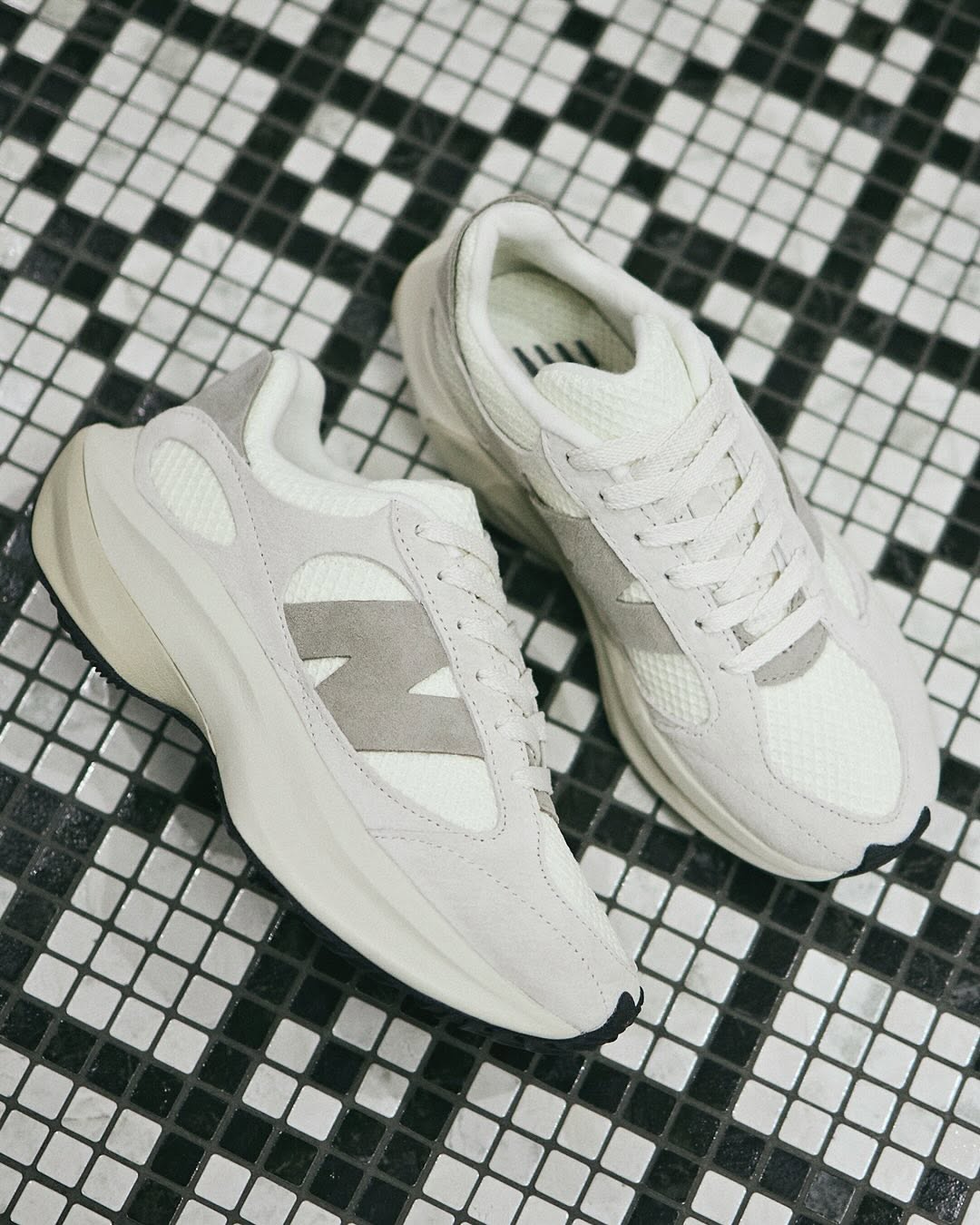 【2025年 2/7 発売】New Balance WARPED RUNNER UWRPDHSB “Timberwolf/Angora” (ニューバランス ワープドランナー)