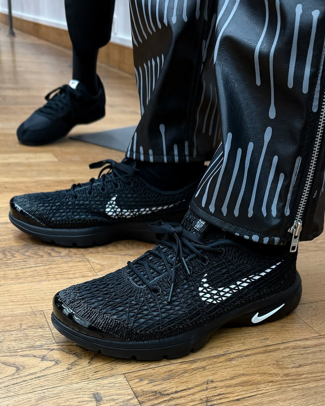 【2025 FW】COMME des GARCONS HOMME PLUS × NIKE AIR REJUVEN 8 (コム デ ギャルソン・オム プリュス ナイキ エア リジュビネイト)