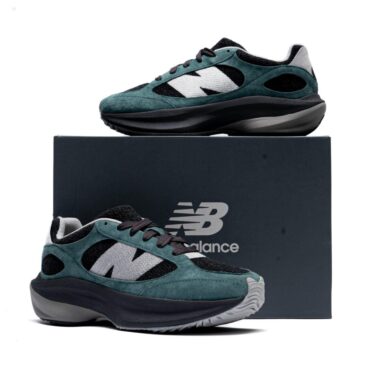 【2025年 発売】New Balance WARPED RUNNER UWRPDFSD “New Spruce/Magic Black” (ニューバランス ワープドランナー)