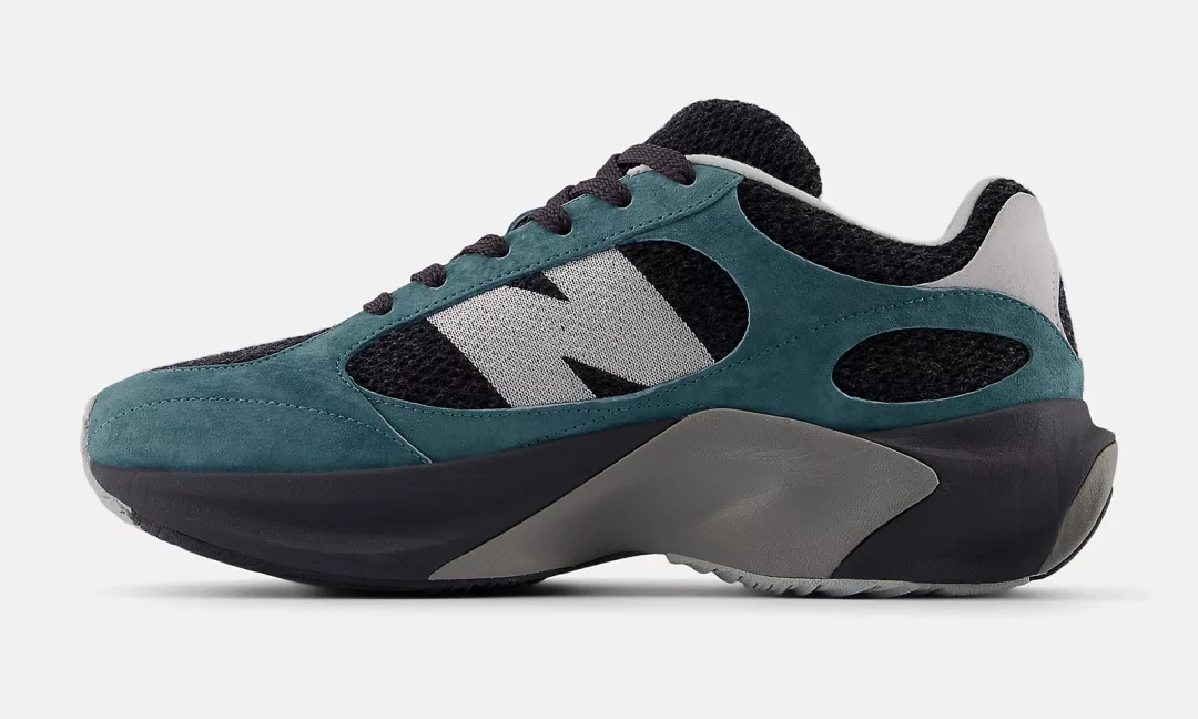 【2025年 発売】New Balance WARPED RUNNER UWRPDFSD “New Spruce/Magic Black” (ニューバランス ワープドランナー)