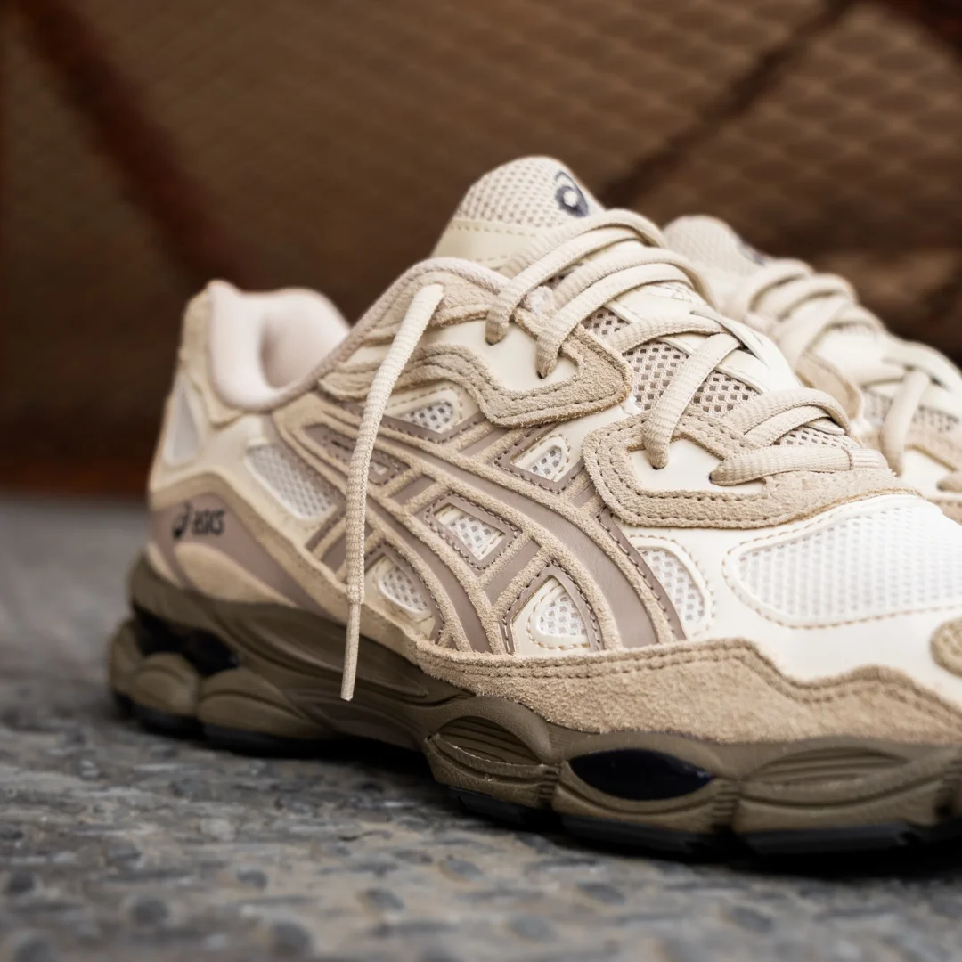 【2025年 発売】ASICS GEL-NYC “Cream/Putty” (アシックス ゲル エヌワイシー) [1203A383.105]