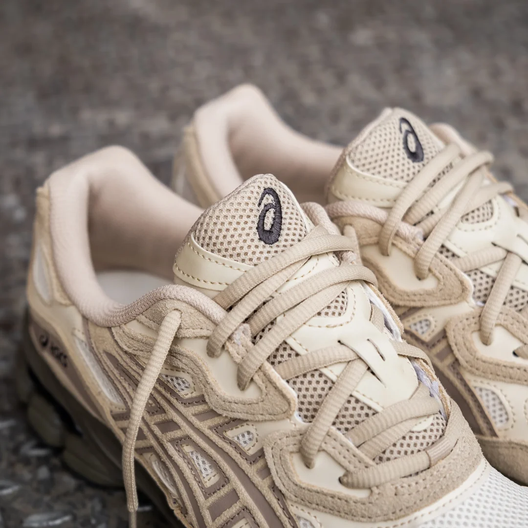 【2025年 発売】ASICS GEL-NYC “Cream/Putty” (アシックス ゲル エヌワイシー) [1203A383.105]