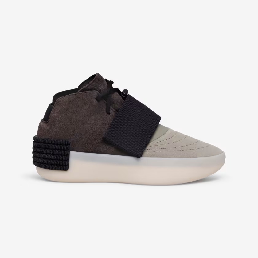 【2025年 1/31 発売】FEAR OF GOD ATHLETICS TRAINER “Night Brown” (ジェリー・ロレンゾ フィア オブ ゴッド adidas アスレチックス) [JQ5971]