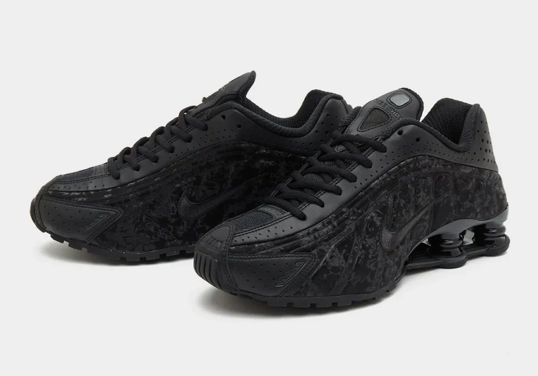 【2025年 発売予定】NIKE W SHOX R4 “Black Floral/Dark Smoke Grey” (ナイキ ショックス “ブラックフローラル/ダークスモークグレー”) [HV0934-002]