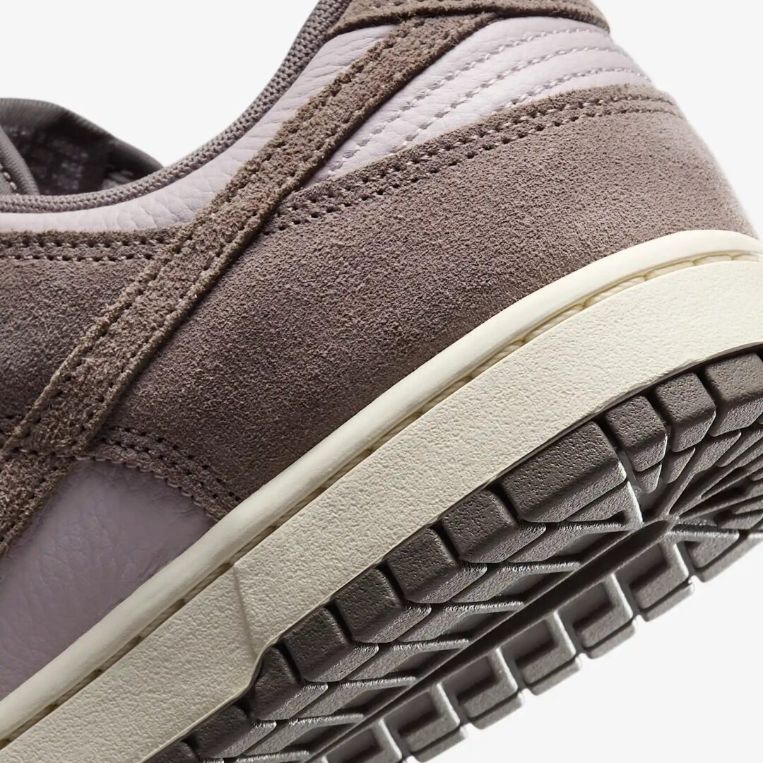 【2025年 1/13 発売】NIKE DUNK LOW SUEDE “Platinum Violet/Cave Stone” (ナイキ ダンク ロー スエード “プラチナムバイオレット/ケイブストーン”) [FQ8249-001]