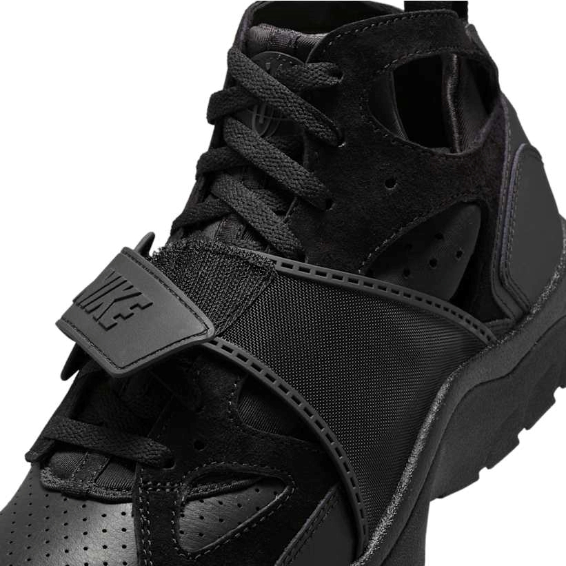 【2025年 発売予定】NIKE AIR TRAINER HUARACHE “Triple Black” (ナイキ エア トレーナー ハラチ “トリプルブラック”) [IB0497-002]