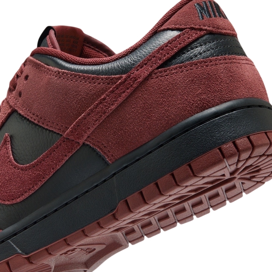 【2025年 発売予定】NIKE DUNK LOW “Suede/Black/Dark Team Red” (ナイキ ダンク ロー “スエード/ブラック/ダークチームレッド”) [FQ8249-002]