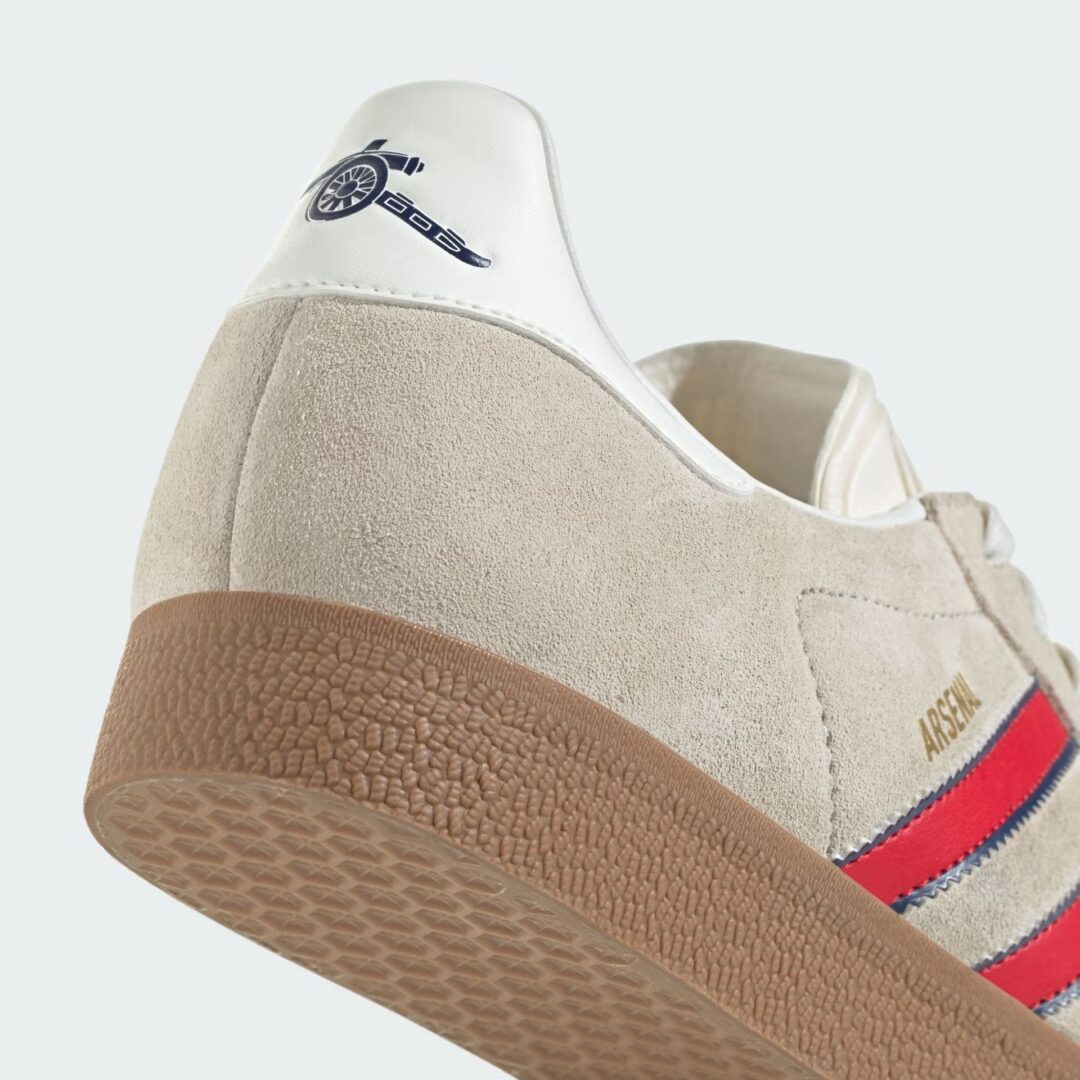 【2025年 2/1 発売】Arsenal × adidas Originals GAZELLE “Off-White/Better Scarlett” (アーセナル アディダス オリジナルス ガゼル “オフホワイト/ベタースカーレット”) [JS3040]