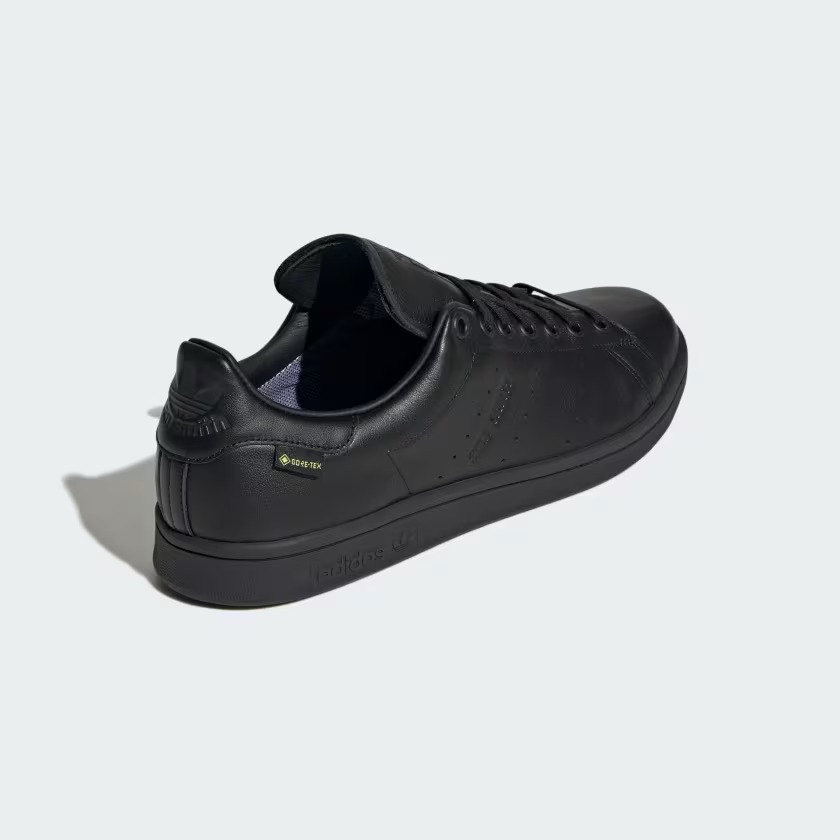 【2025年 1/17 発売】adidas Originals STAN SMITH GORE-TEX “Core Black/Cloud White” (アディダス オリジナルス スタンスミス ゴアテックス “ブラック/ホワイト”) [JR3323/JR3329]