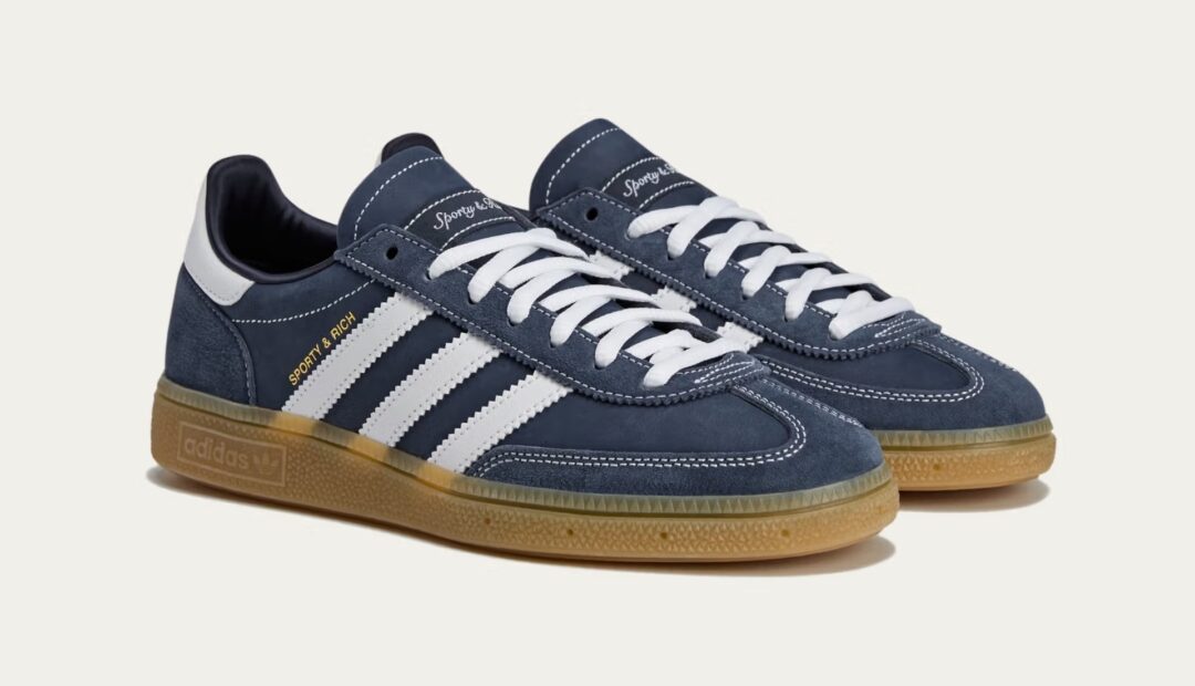 【2025年 春 発売予定】SPORTY & RICH × adidas Originals HANDBALL SPEZIAL “Dark Green/Sharp Red/Night Indigo” (スポーティーアンドリッチ アディダス オリジナルス ハンドボール スペツィアル)