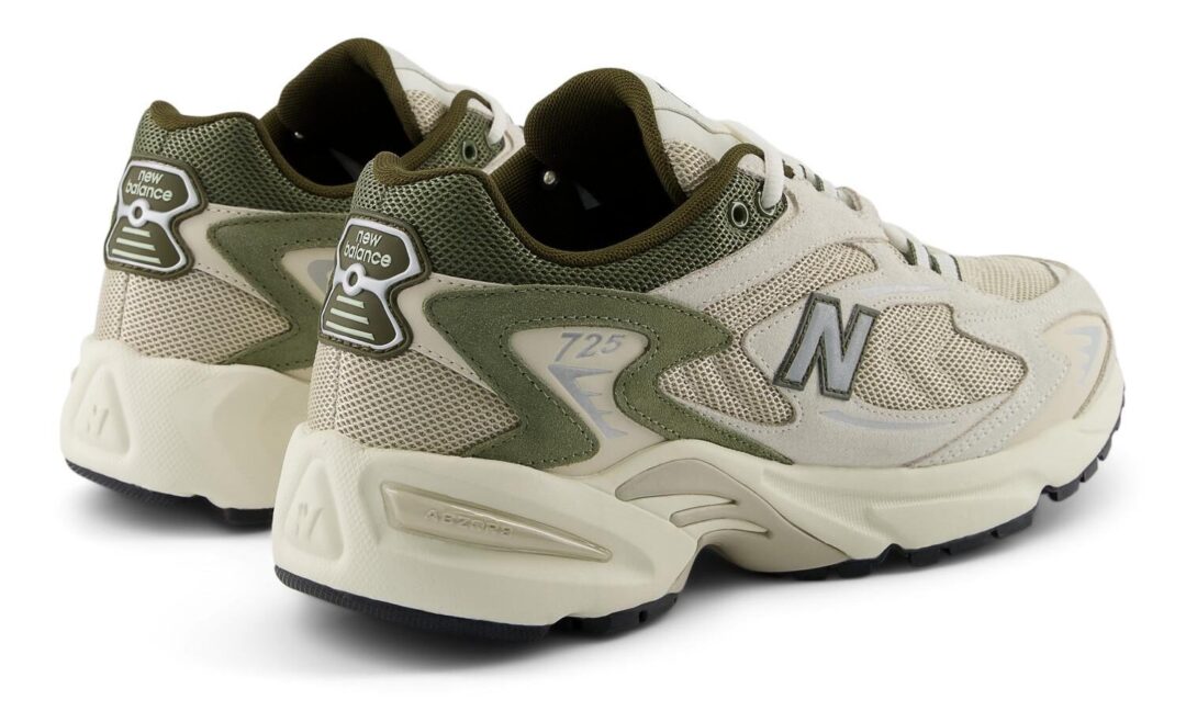 【2025年 1/24 発売】New Balance ML725 CJ “White/khaki” (ニューバランス) [ML725CJ]