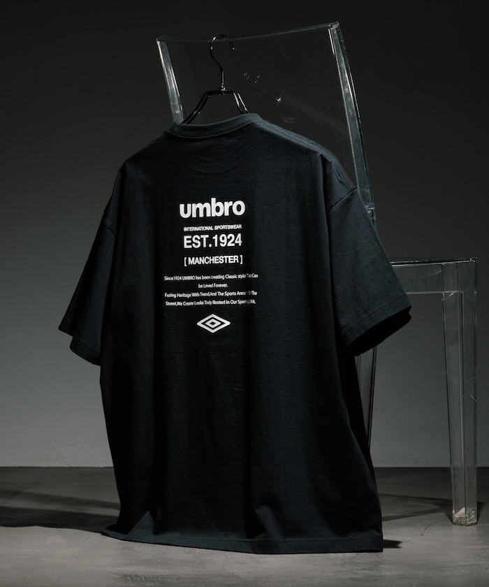 オンライン限定 PUBLUX × UMBRO コラボ 2025 SS “バックプリントクルーネックTee” (パブリュクス アンブロ)