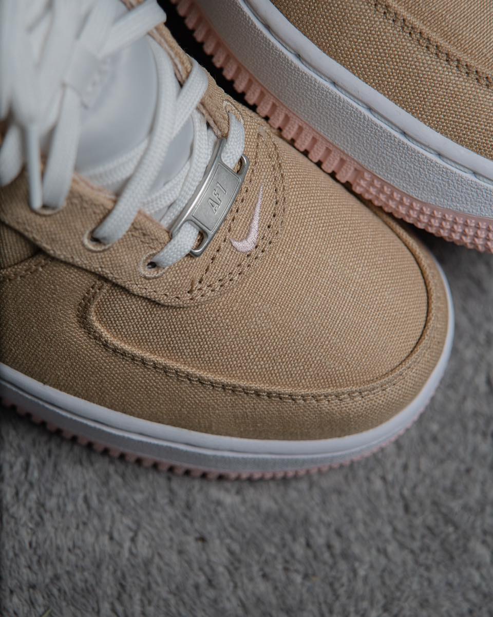 【2025年 春 発売予定】NIKE AIR FORCE 1 LOW QS “Canvas Linen” (ナイキ エア フォース 1 ロー “キャンバスリネン”) [HV2021-200]