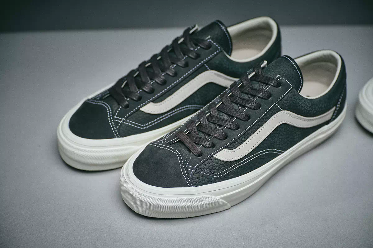 【2025年 2/22 発売】VANS PREMIUM PREMIUM OLD SKOOL 36 “Le Marais White/Le Marais Black” (バンズ プレミアム オールドスクール) [VN000D57WHT/VN000D57BLK]