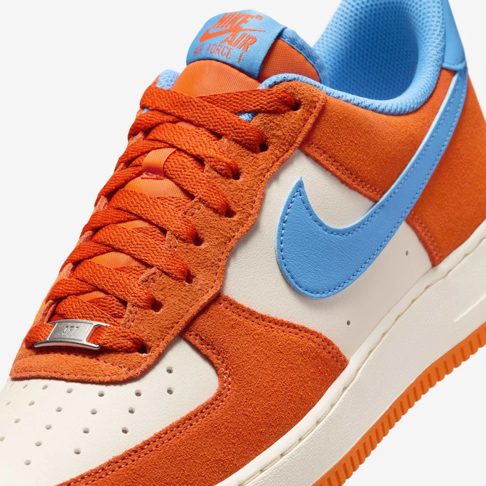 【2025年 発売予定】NIKE AIR FORCE 1 07 LOW “Safety Orange/White/Light Blue” (ナイキ エア フォース 1 ロー “セフティオレンジ/ホワイト/ライトブルー”) [FQ8714-800]