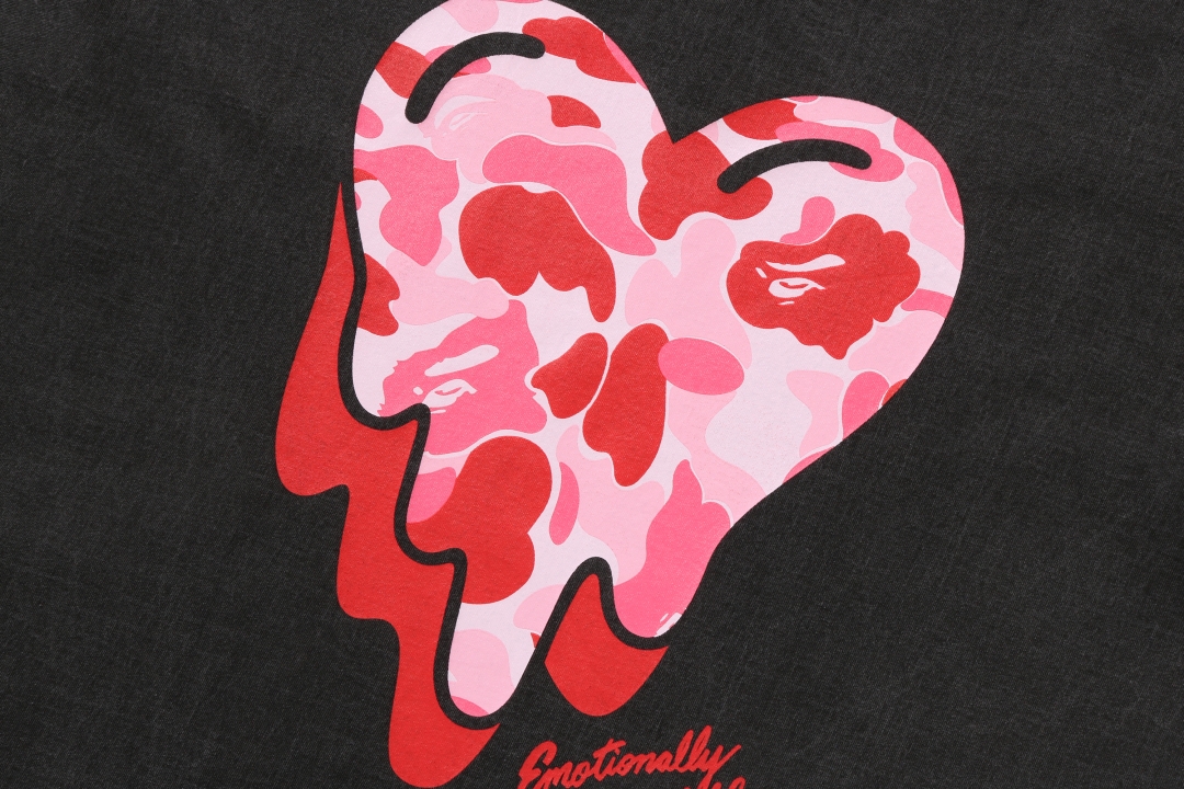 A BATHING APE × EMOTIONALLY UNAVAILABLE 2025 コラボレーションが2/8 発売 (ア ベイシング エイプ エモーショナリー アンアベイラブル)