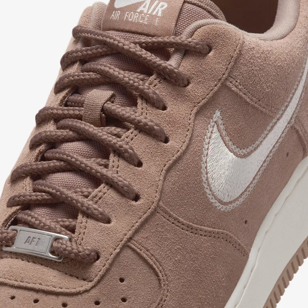 【2025年 2/10 発売】NIKE AIR FORCE 1 07 LOW “Mink Brown/Sail” (ナイキ エア フォース 1 ロー “ミンクブラウン/セイル”) [HJ4465-200]