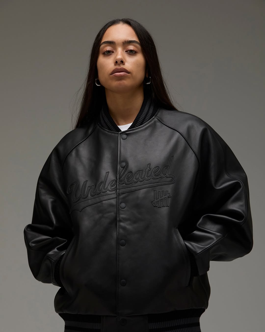 UNDEFEATED “Leather Varsity Jacket”が2025年 2/8 発売 (アンディフィーテッド レザー バーシティ ジャケット)