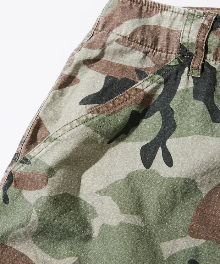 「NAUTICA/ノーティカ」”Super Wide Curve Cargo Pants”が発売