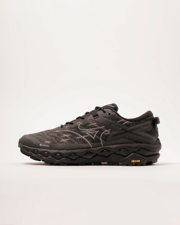 【2025年 2/28 発売】Mizuno WAVE MUJIN LS GTX “Black/Dark Green” (ミズノ ウェーブ ムジン ゴアテックス GORE-TEX) [D1GA2501-02/D1GA2501-03]