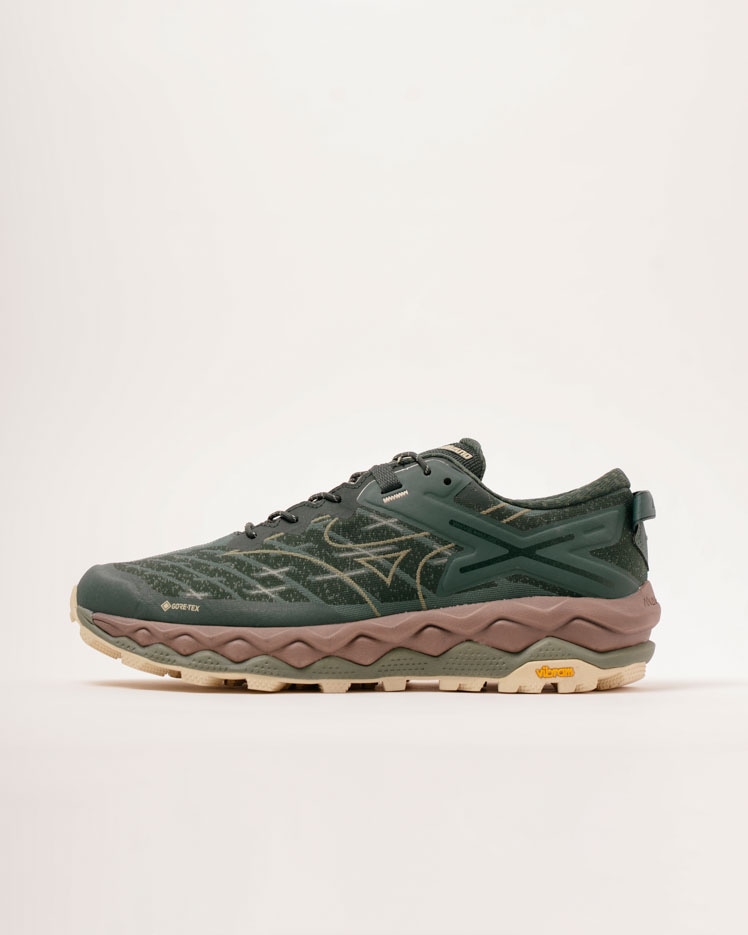 【2025年 2/28 発売】Mizuno WAVE MUJIN LS GTX “Black/Dark Green” (ミズノ ウェーブ ムジン ゴアテックス GORE-TEX) [D1GA2501-02/D1GA2501-03]