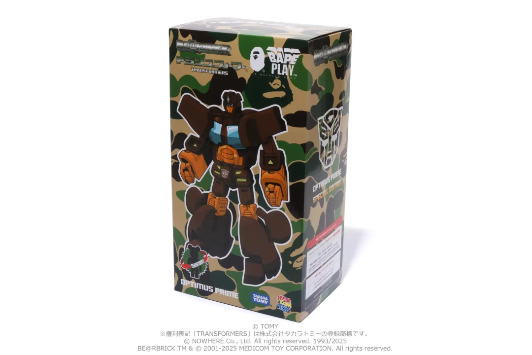 トランスフォームする、A BATHING APE × TRANSFORMERS × BE@RBRICK「ABC CAMO SHARK CONVOY & BABY MILO CONVOY」が2025年 3/22 発売 (ア ベイシング エイプ トランスフォーマー ベアブリック)